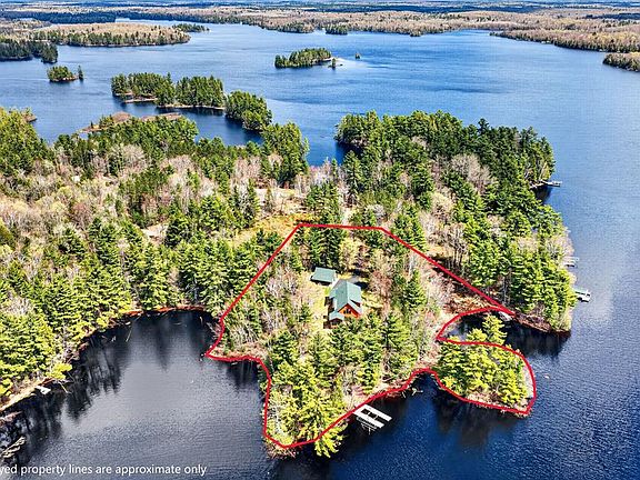 3rd image of 10457N Pine Point Road