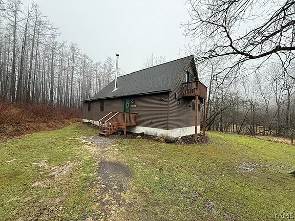 3rd image of 2723 Clute Rd