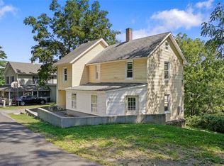 117 Half Moon Rd, Lloyd, NY 12528