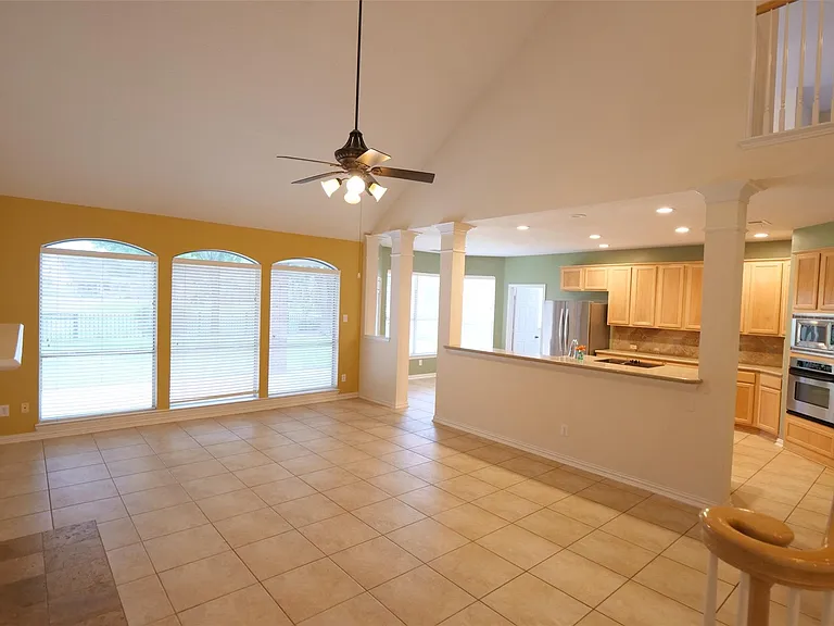 22719 Sierra Lake Ct — Photo 8