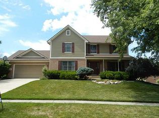 1001 York Meadows Dr, Tipp City, OH 45371