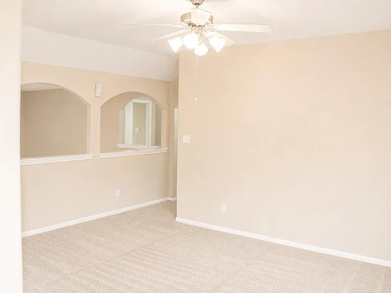 2814 Silver Bend Ln — Photo 21