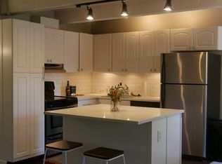 1365 N Columbine St APT 302, Denver, CO 80206