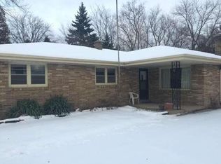 1111 Green Bay N, Racine, WI 53406