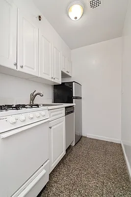 Rented by REAL New York | media 11