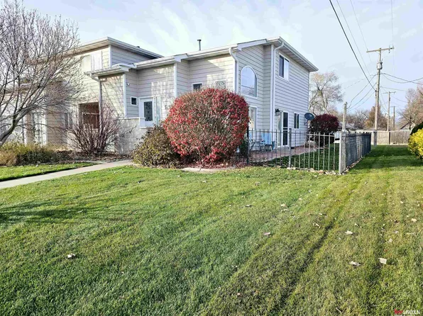 512 W F St, Hastings, NE 68901