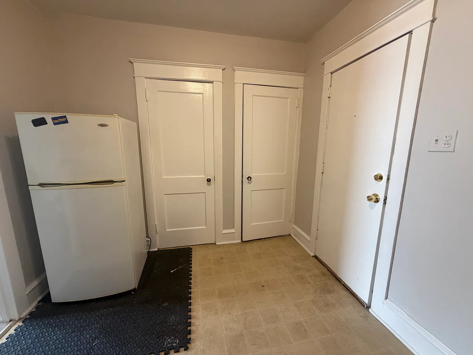 Studio, 500 sqft, $900 — Photo 2