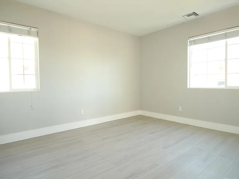 832 Rose Ave — Photo 53