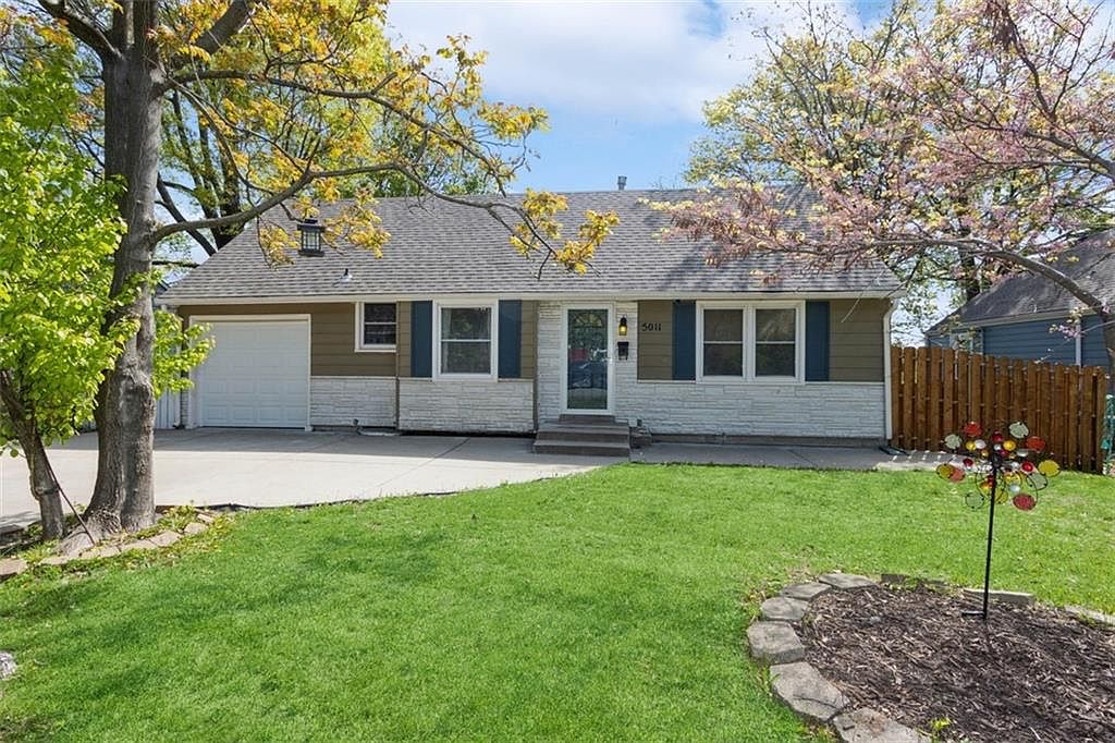 5011 Briar St, Roeland Park, KS 66205 Zillow
