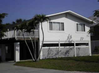133 Gulf Island Dr, Fort Myers Beach, FL 33931