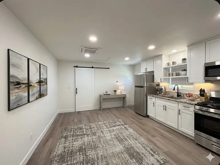 8023 S Washington Ave #A — Photo 4