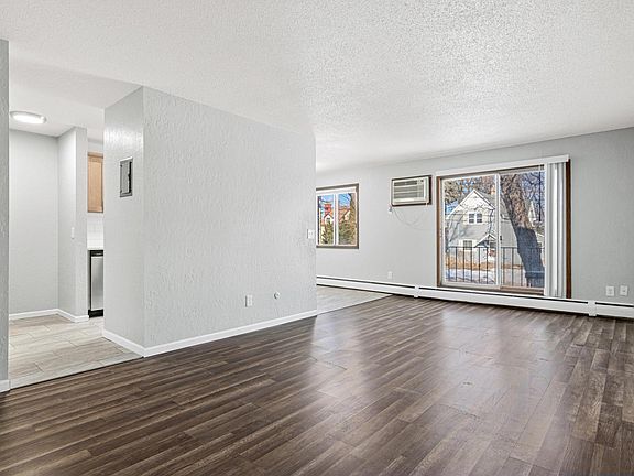 4th image of 2210 Eldridge Ave E #102