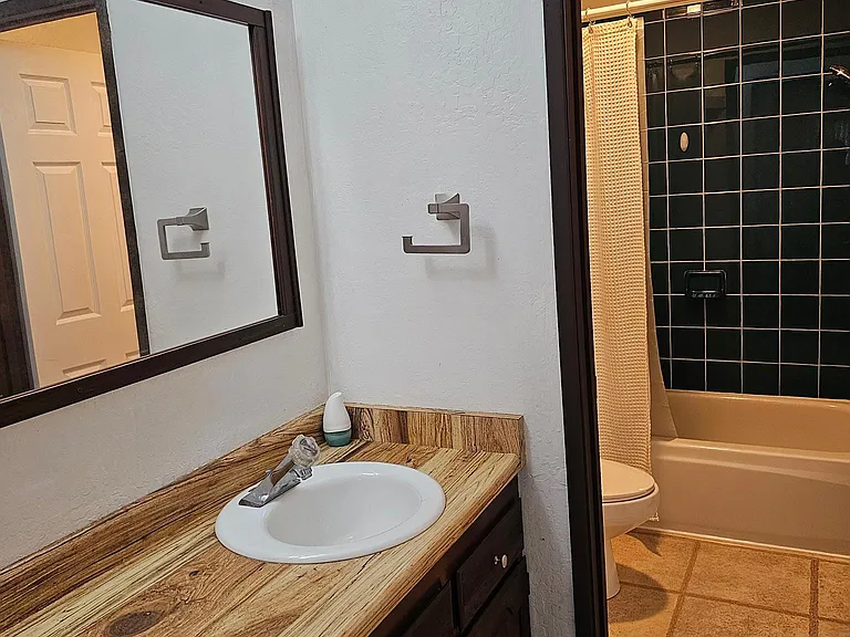 1166 Rimrock Dr — Photo 8