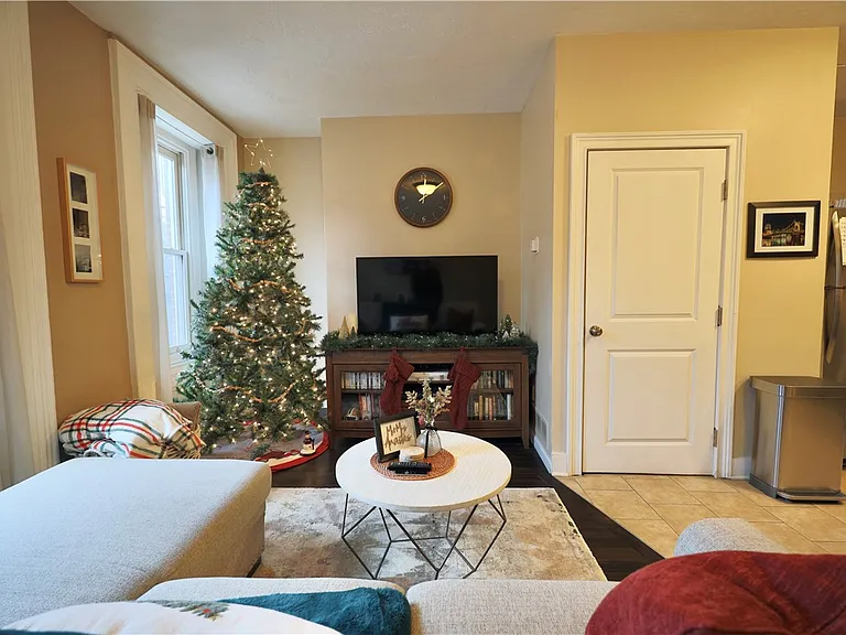 515 Lockhart St #3 — Photo 8
