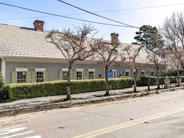 811 Alameda Ave, Monterey, CA 93940