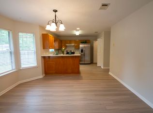 54 Deals Cir N, Woodbine, GA 31569