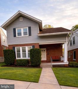 226 Walnut St, Lemoyne, PA, 17043