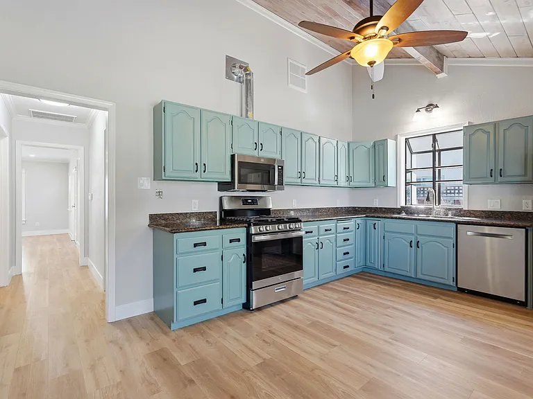 2291 Cottle Ave — Photo 12