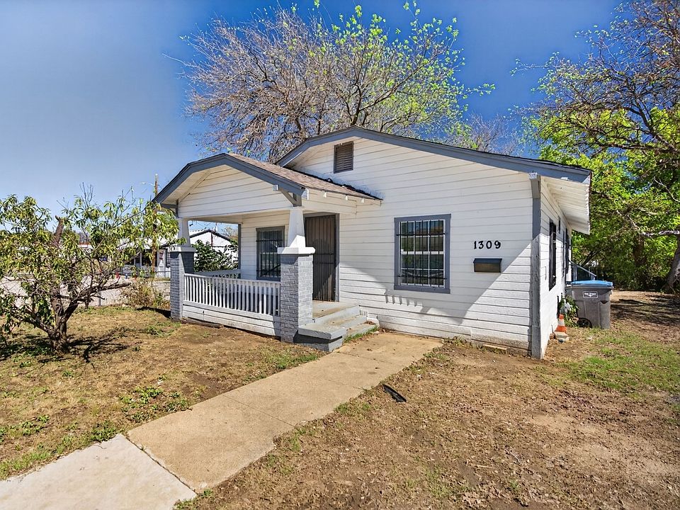 1st image of 1309 S Riverside Dr