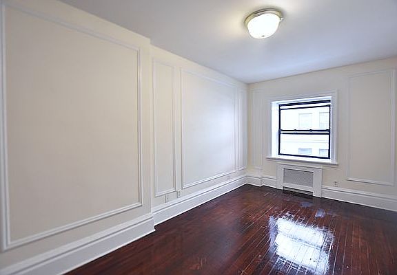 2nd image of 4 E 36th St #5F