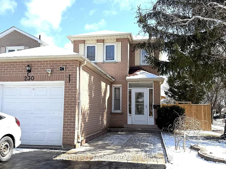 230 Enchanted Hills Cres — Photo 2