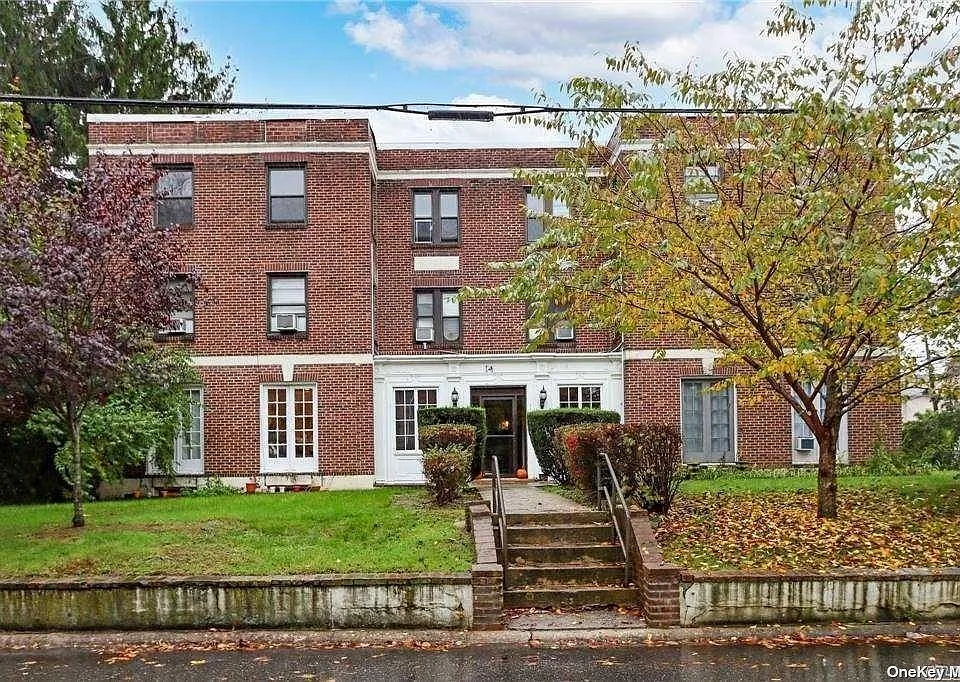 14 Beach Rd #3A