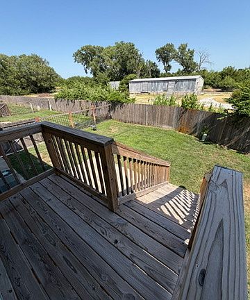 3rd image of 431 N Creek Trail St