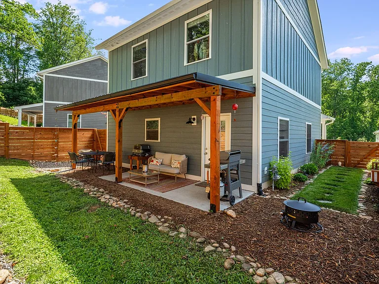 120 Northbend Dr — Photo 35