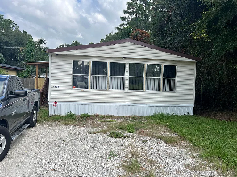 8605 Nussbaum Dr — Photo 1