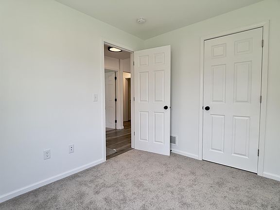 3rd image of 247 E Fremont St #1