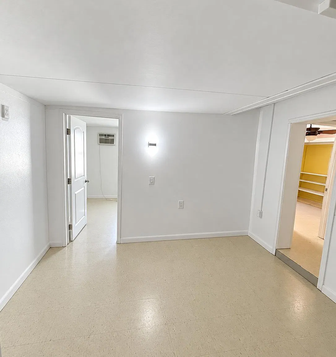 2 bed, $1,400 — Photo 2