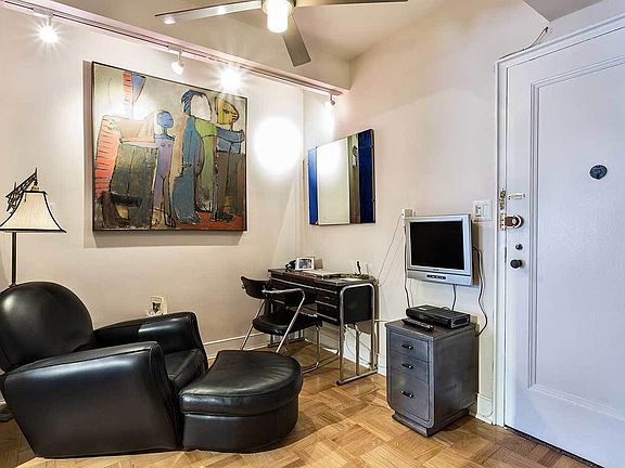 5th image of 296 Lexington Ave #11F
