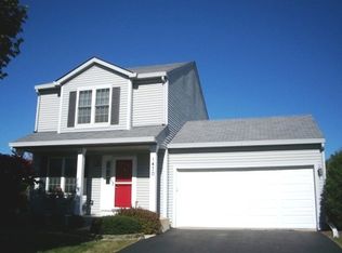 1470 Champagne Ln, South Elgin, IL 60177