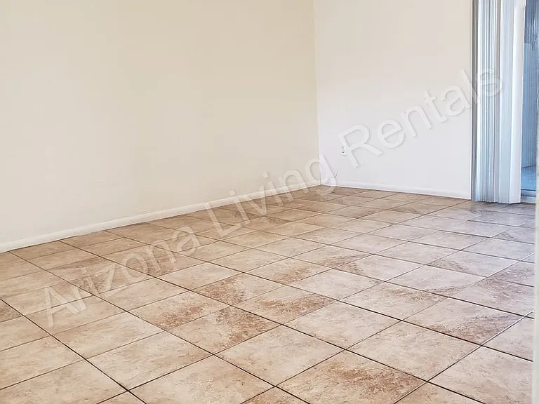 2065 Mesquite Ave — Photo 8