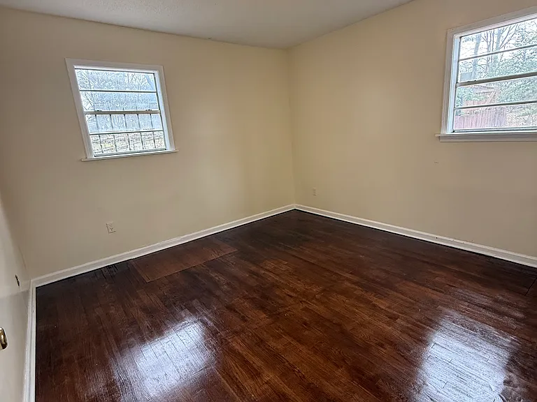 4713 Leonard Rd — Photo 5
