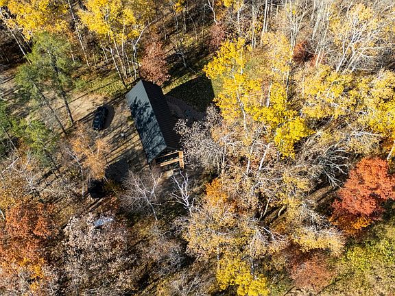 3rd image of 6078 N Sluetter Rd