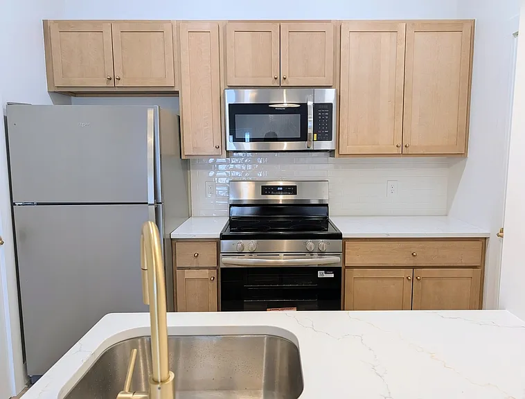 5900 Fort Ave #2 — Photo 3