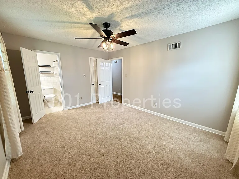 6080 Barrentine Dr — Photo 15