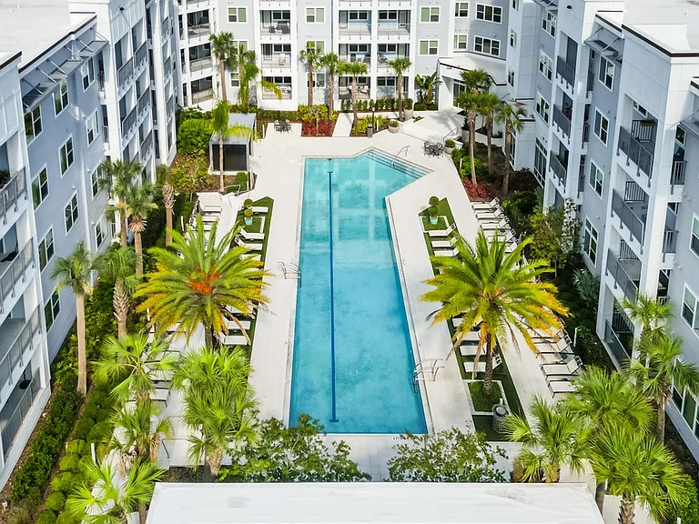 Viridian Reserve Apartments — Photo 14
