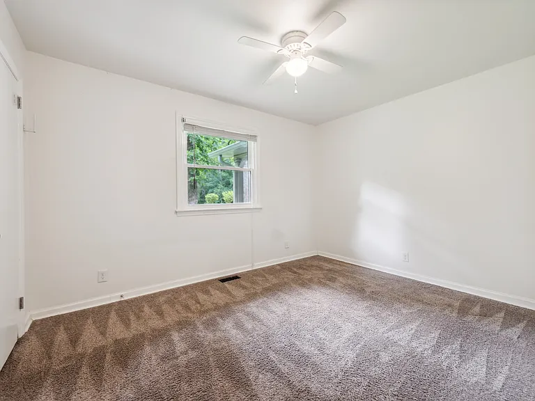 2514 Glover Rd — Photo 13