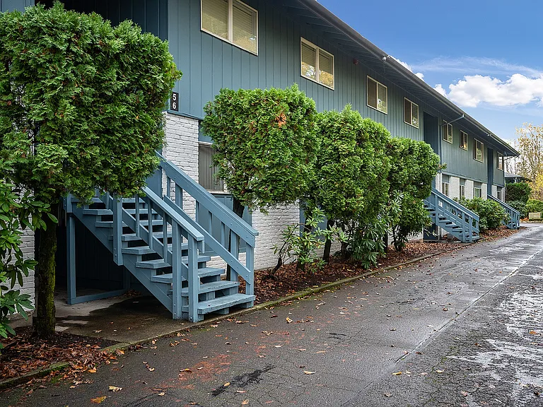 Forty9 Jamieson Apartments — Photo 35