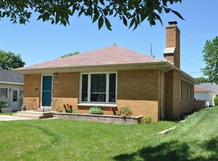 2909 N 88th St, Milwaukee, WI 53222