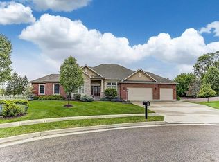 1860 Pheasant Point Ct, Troy, OH 45373
