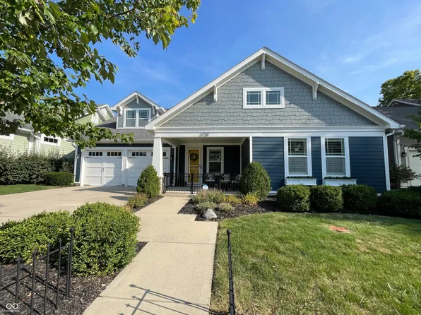 6738 Regents Park Dr, Zionsville, IN 46077