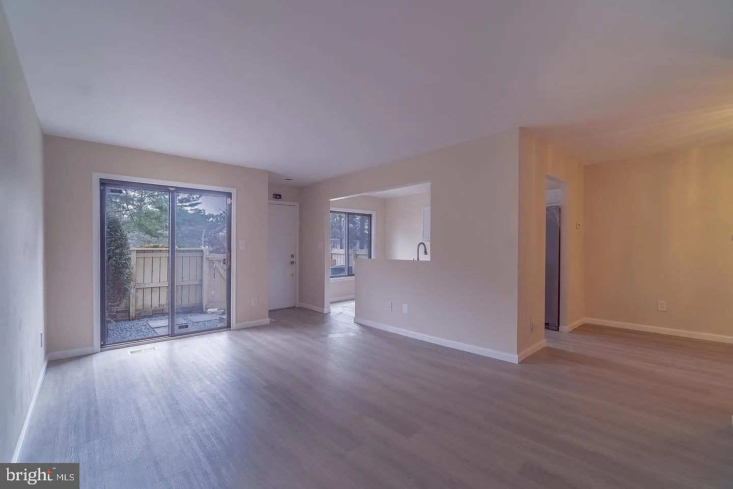 4 bed, 2.5 bath, 2256 sqft, $2,900 — Photo 1