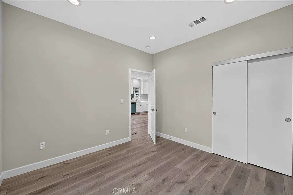 2 bed, 2.0 bath, 800 sqft, $2,550 — Photo 3
