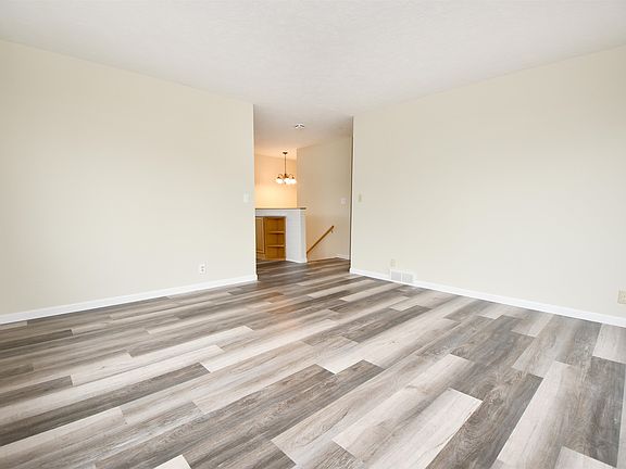 5th image of 1300 E 31st St