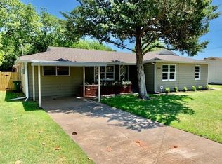 204 Souder Dr, Hurst, TX 76053