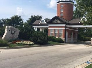 1220 Bush Blvd, Bolingbrook, IL 60490