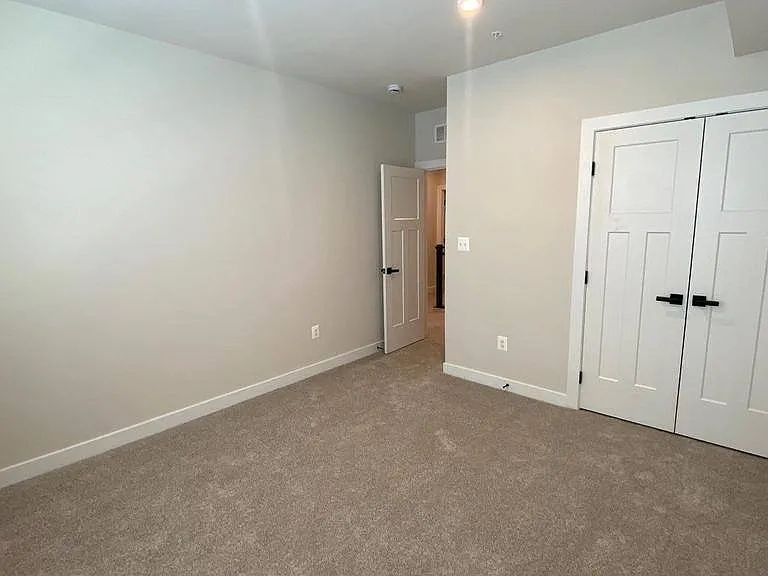 2528 Verona Pl #A — Photo 20